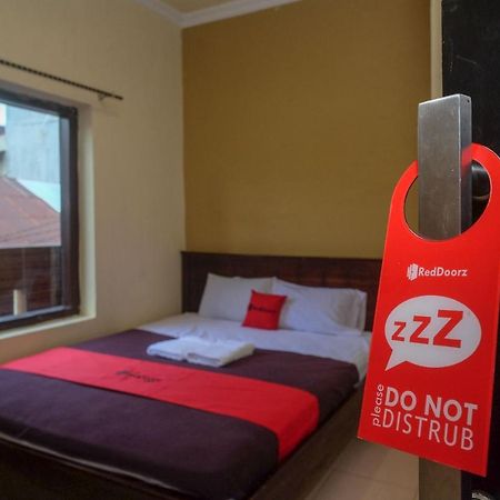 Reddoorz At Hotel Rich Parepare Near Pantai Mattirotasi Exterior foto